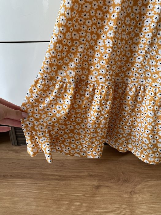 Letnia sukienka w kwiaty