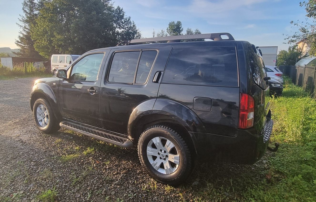 Nissan Pathfinder 2.5 dCi 4x4 hak