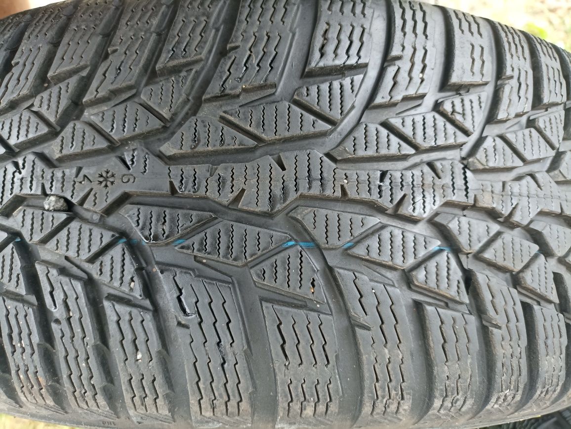 Opony Nokian Zimowe felga 5x114,3 Nissan juke
