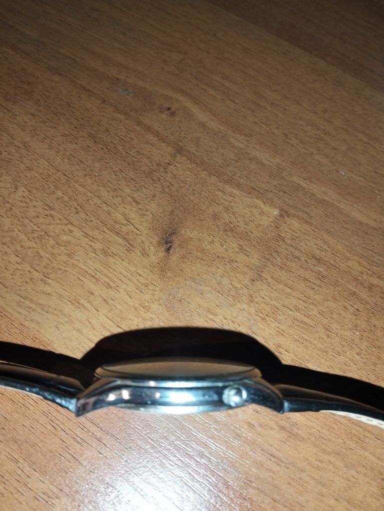 Часи наручні  Longines automatic swiss made