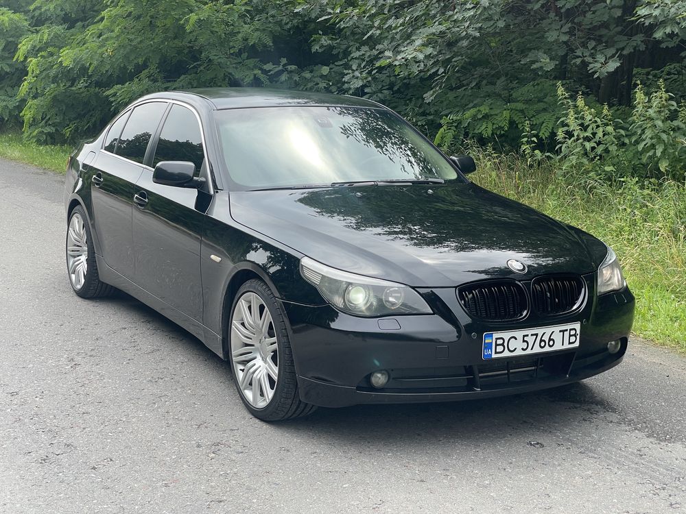 BMW E60.