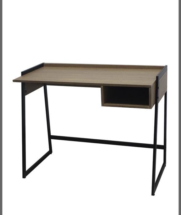 secretaria muito pratica e de tamanho adequado para casa