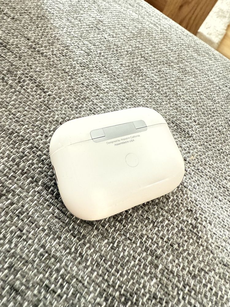 AirPods pro 2.