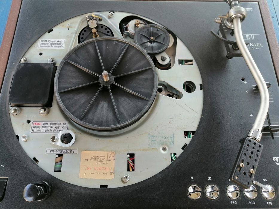 Gramofon Daniel G-1100 fs