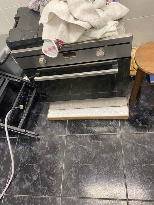 Forno estragado para oferta