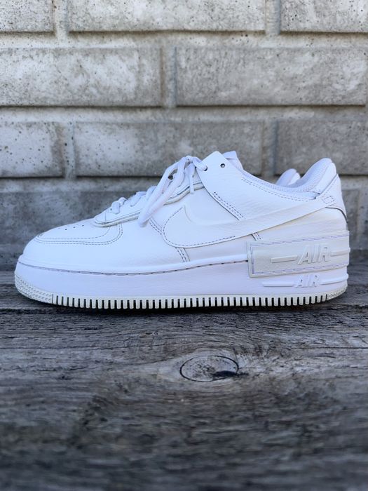Białe, skórzane sneakers Nike Air Force 1 Shadow, rozmiar 40