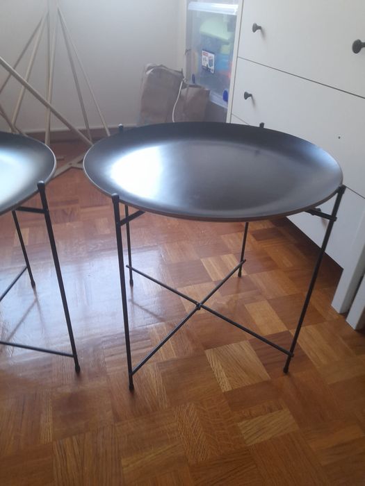 Mesas de apoio redondos