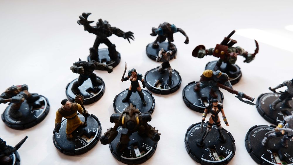 Mage Knight (lote 16 figuras)