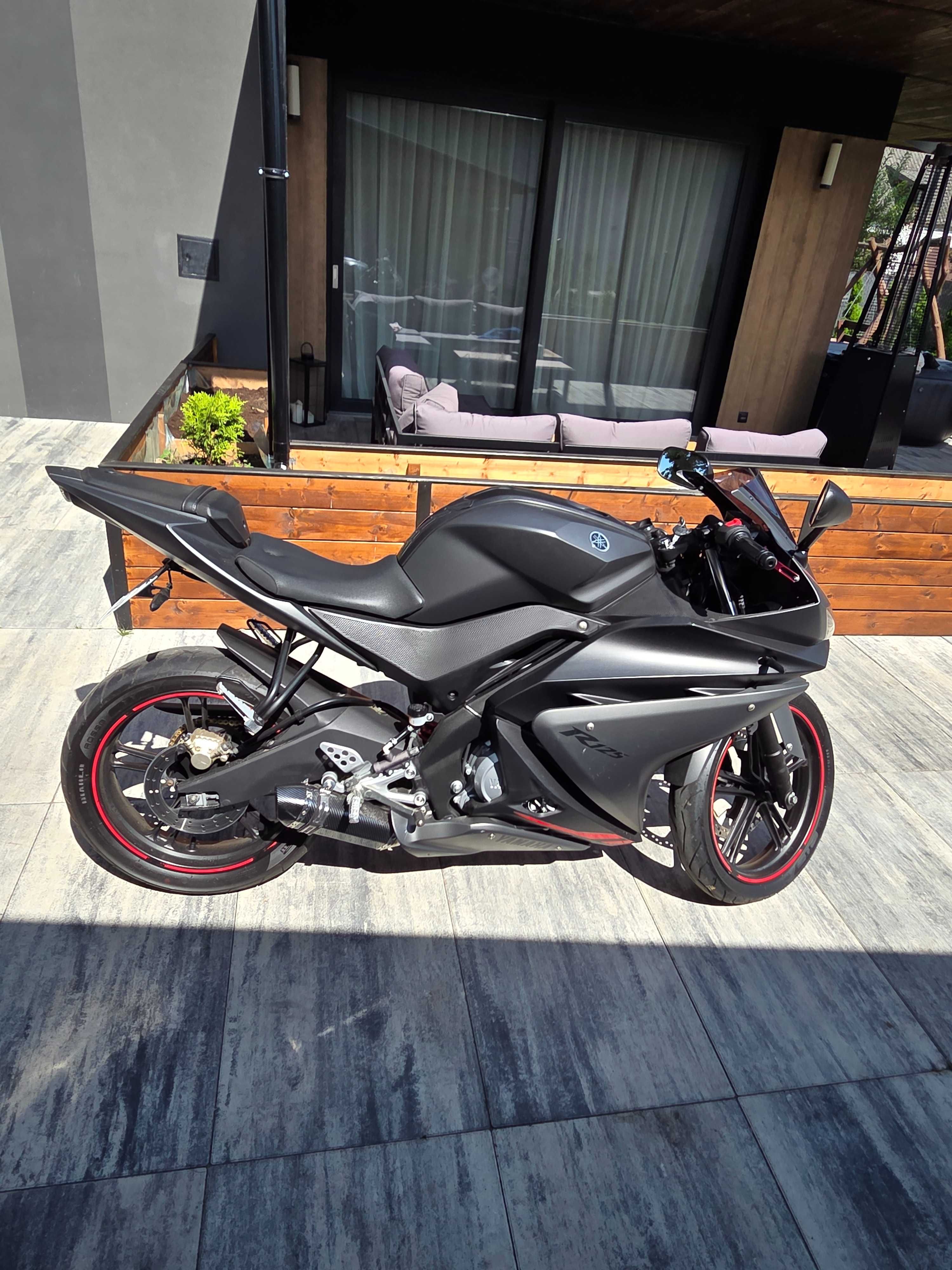 Sprzedam Yamaha YZF R125