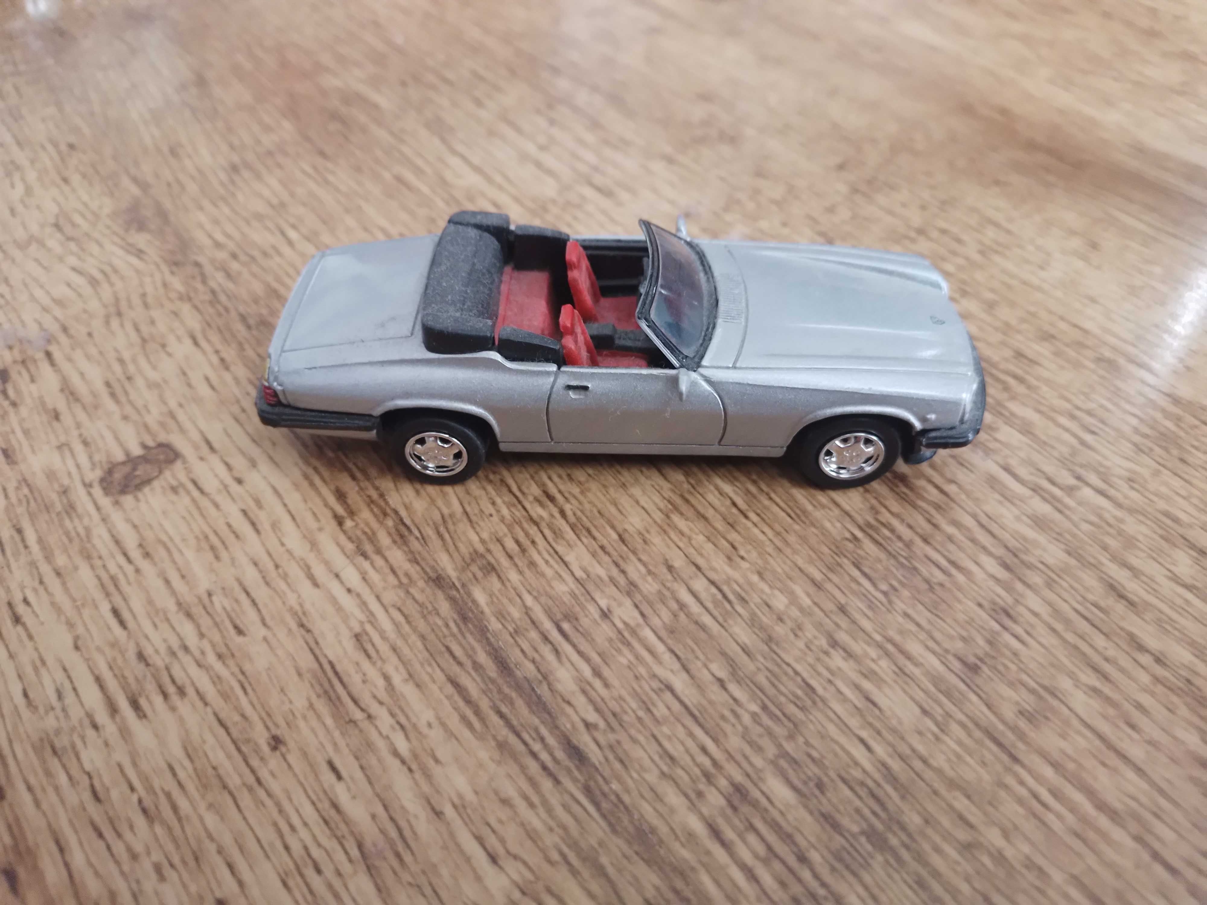 Jaguar XJ-S; New Ray 1:43