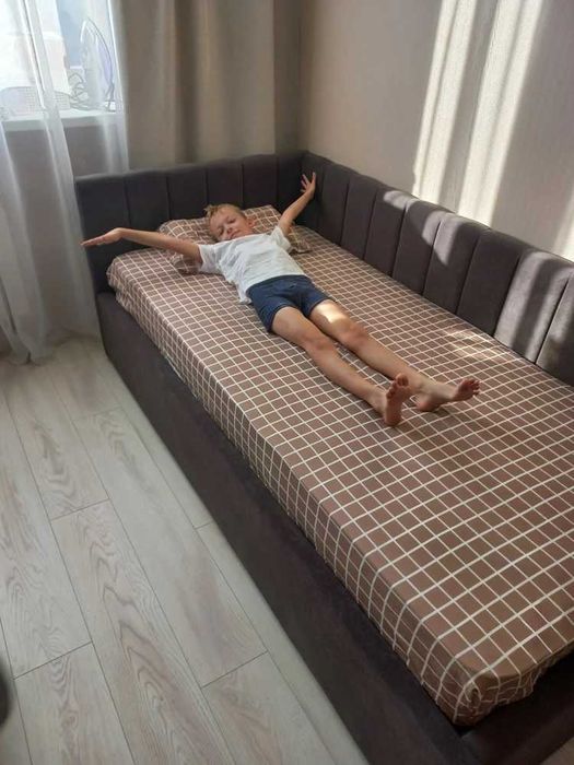 підліткове,дитяче ліжко від виробника,матрас.В наявності