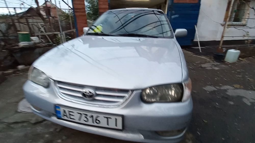 Продам Тойоту Корола 2000 року