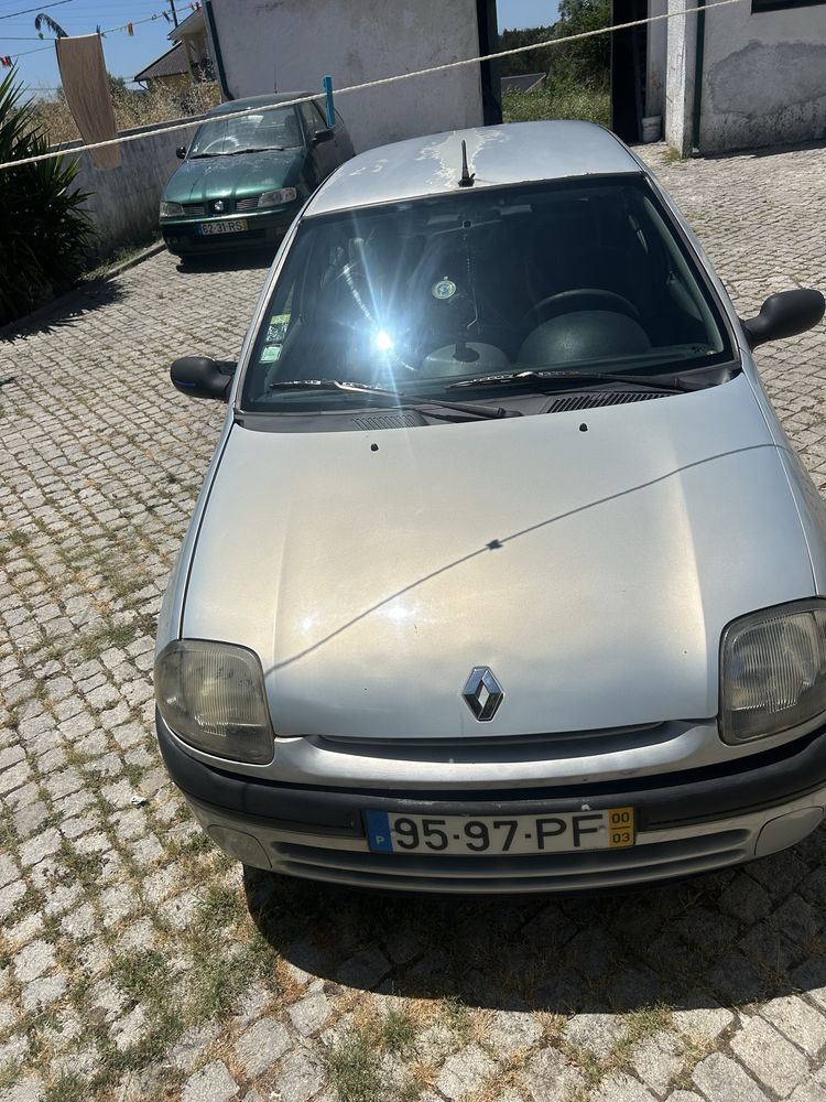 Renult clio 2000