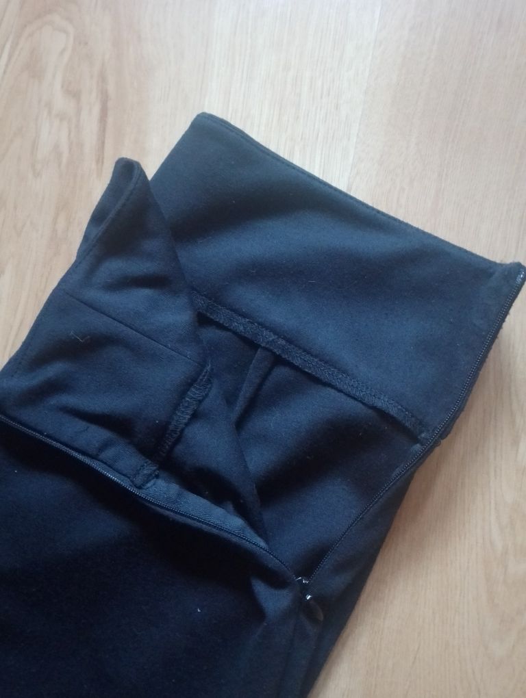 Spodnie czarne skinny jak nowe Beloved Pepco r. XS/S