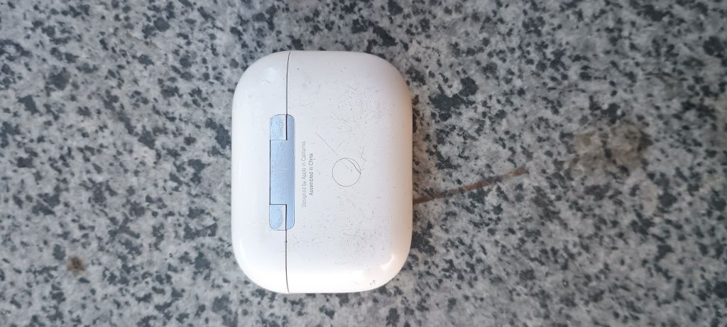 ПРЕДЛАГАЙТЕ ЦІНУ. кейс для Apple AirPods Pro 2-го покоління