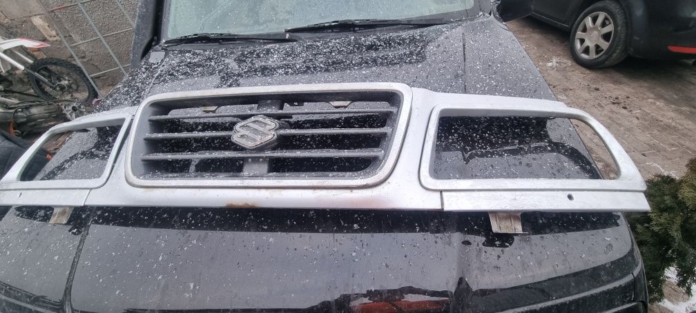 Grill Suzuki Vitara 1