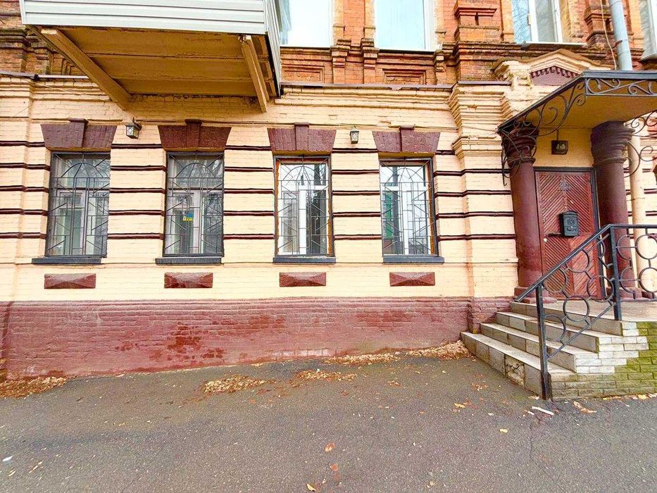 Свой вход! Кабинеты! Сдам помещение 80 м2 для бизнеса. Грушевского 49.