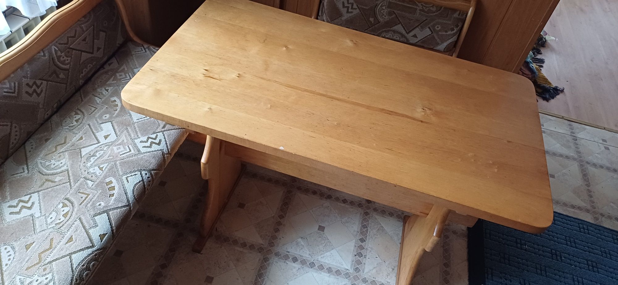 Stół  kuchenny 105cm x60cm x75vm + 2 ławki i 2 stołki