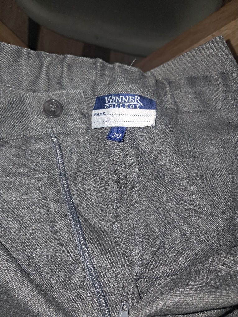 Peças de roupa Colégio de S.Tomás ( ler descrição)