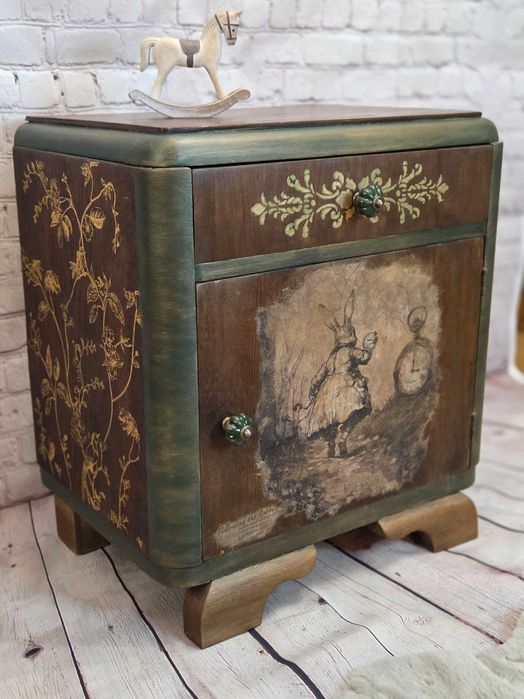 Stoliki nocne, po odnowieniu