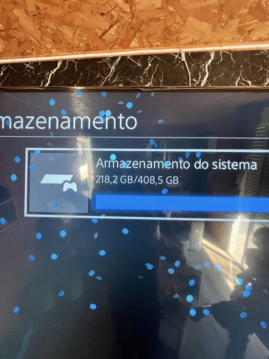Vendo ps4 500gb como nova completa com 5 jogos