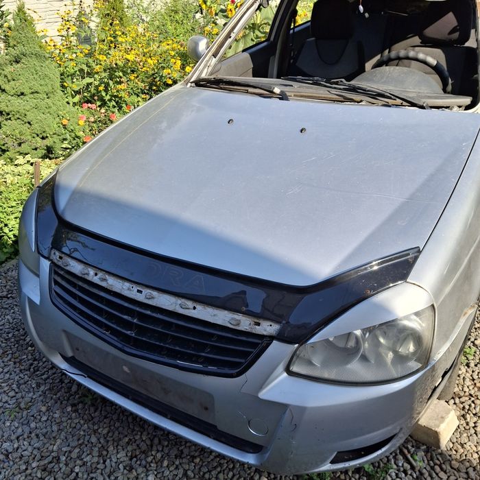 Разборка ВАЗ Приора хетчбек 2172