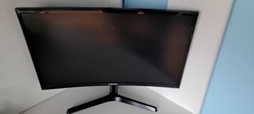 Komputer gaimingowy asus