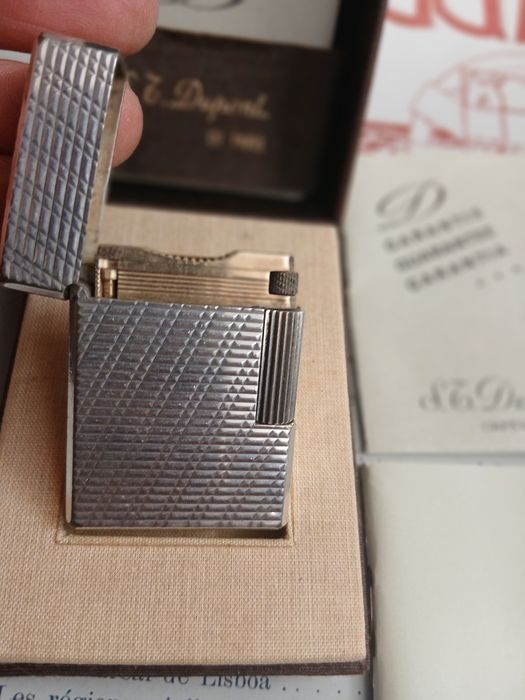 Isqueiro Dupont antigo