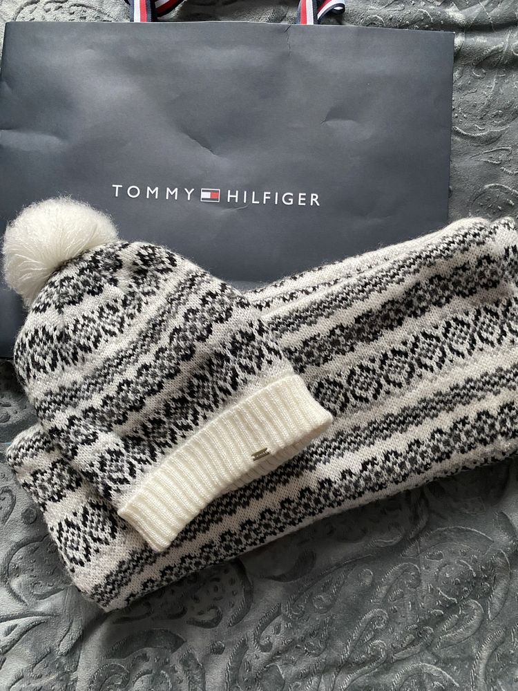 Komplet Zimowy Tommy Hilfiger czapka i komin