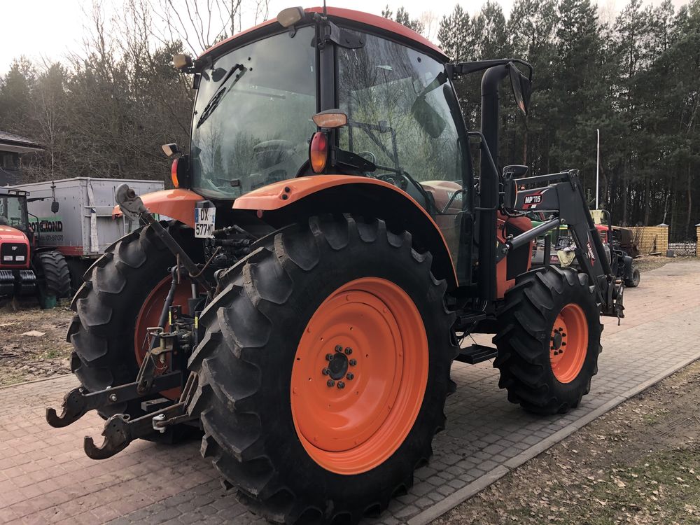 Kubota M110 GX II z turem