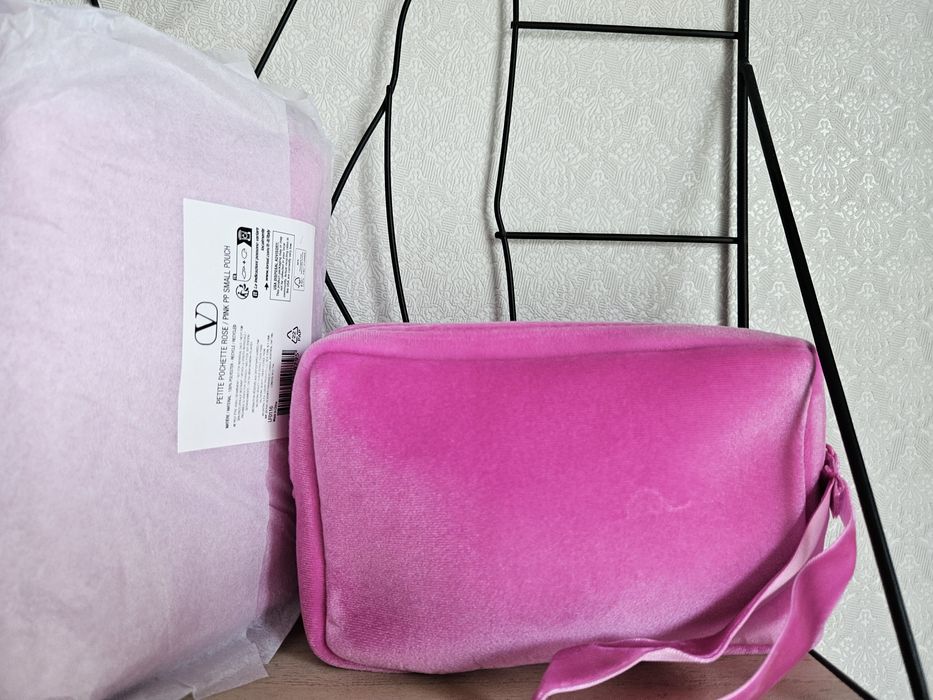 Kosmetyczna Valentino Nowa oryginał