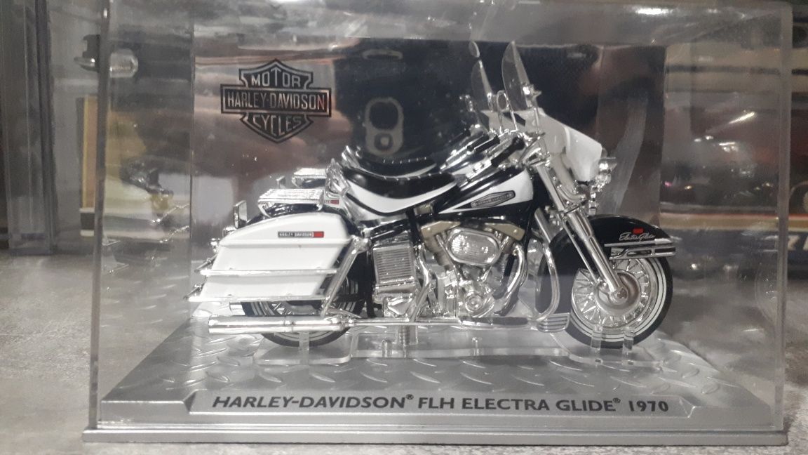 Harley Davidson. Мотоцикл колекционый