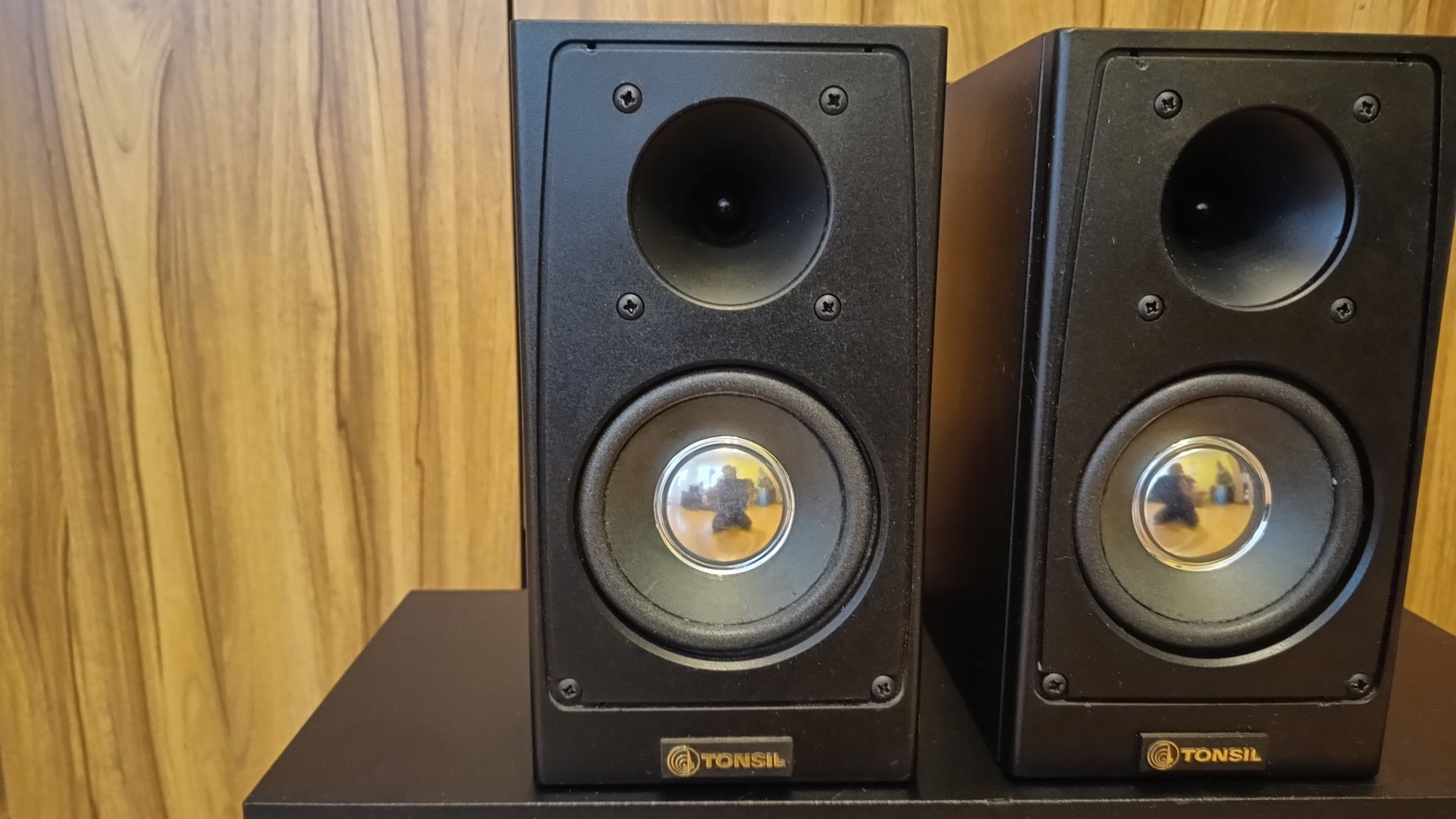 Zestaw głośników Tonsil dwa razy monitory ZgC 40-8-513 oraz subwoofer