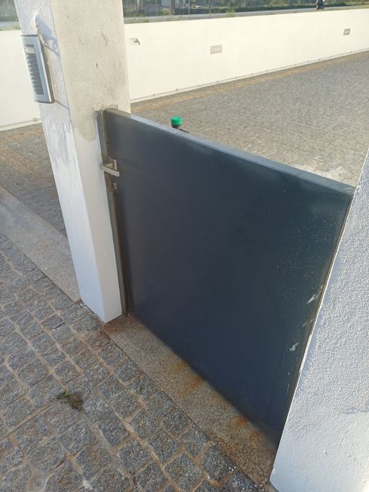 Vendo portões como novos