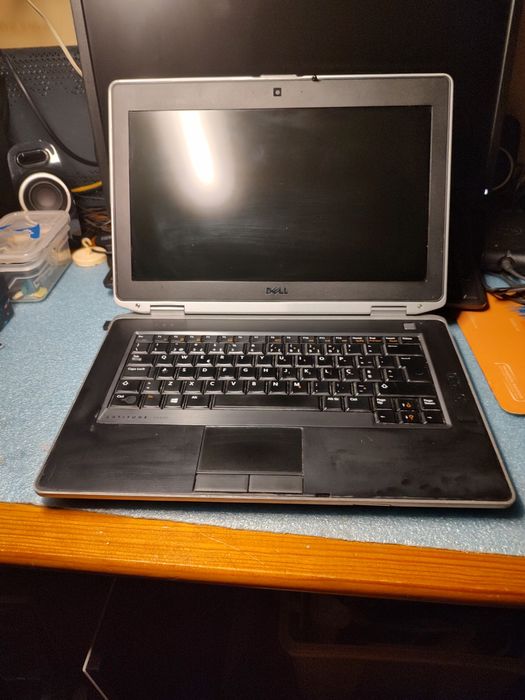 Dell E6430 . I7-3720QM.  8 gb ram DDR3 .ssd 500gb  .