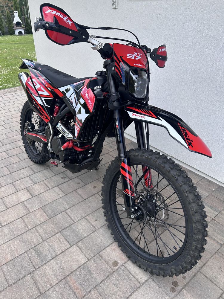 Asix xt97 300cc 2025r