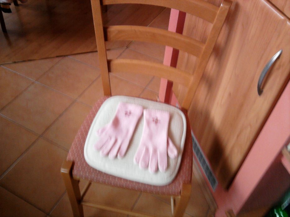 Dwa różowe szaliczki i rękawiczki - bdb !!!