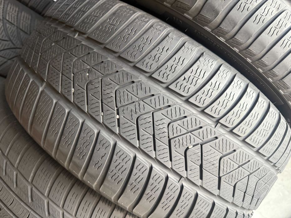 275-40 R18 100V Pirelli Winter Sottrozero 3 2шт