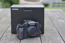Aparat Fujifilm X-T4 body