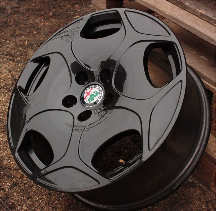 Nowe orygina alufelgi ALFA ROMEO 17 5x110 Stelvio 159 Tonale Giulietta