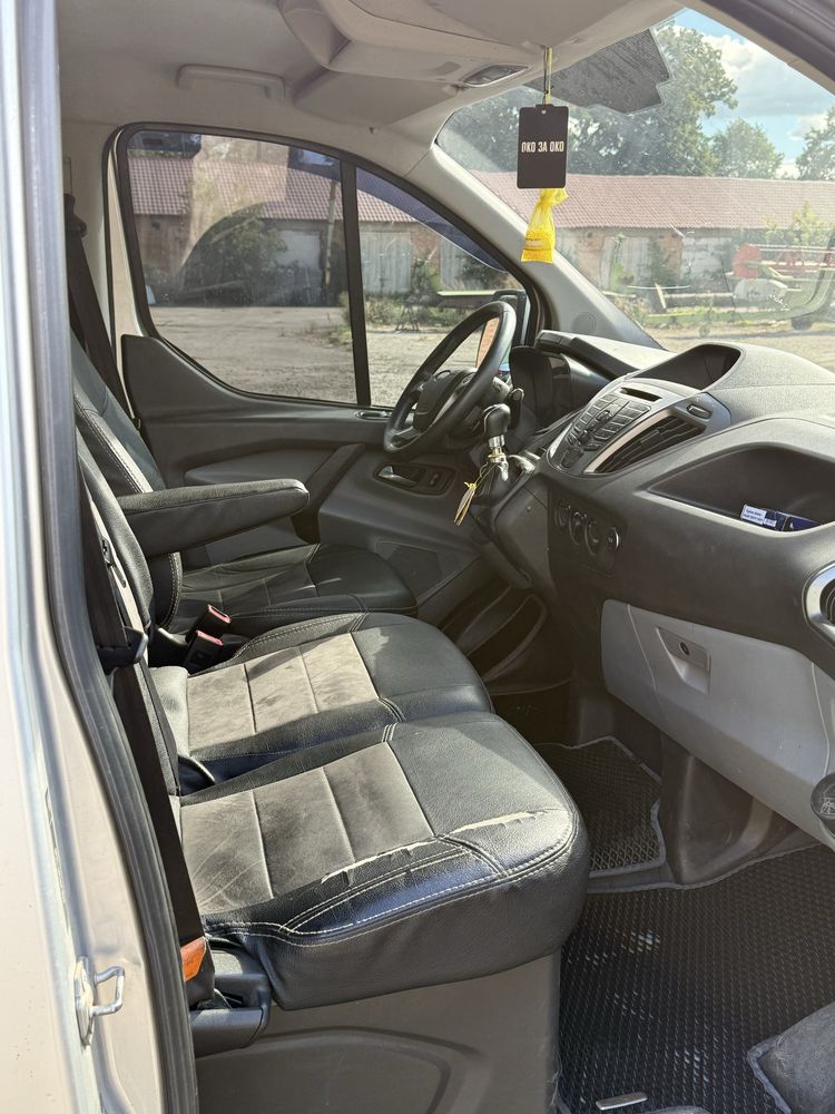 Ford transit custom