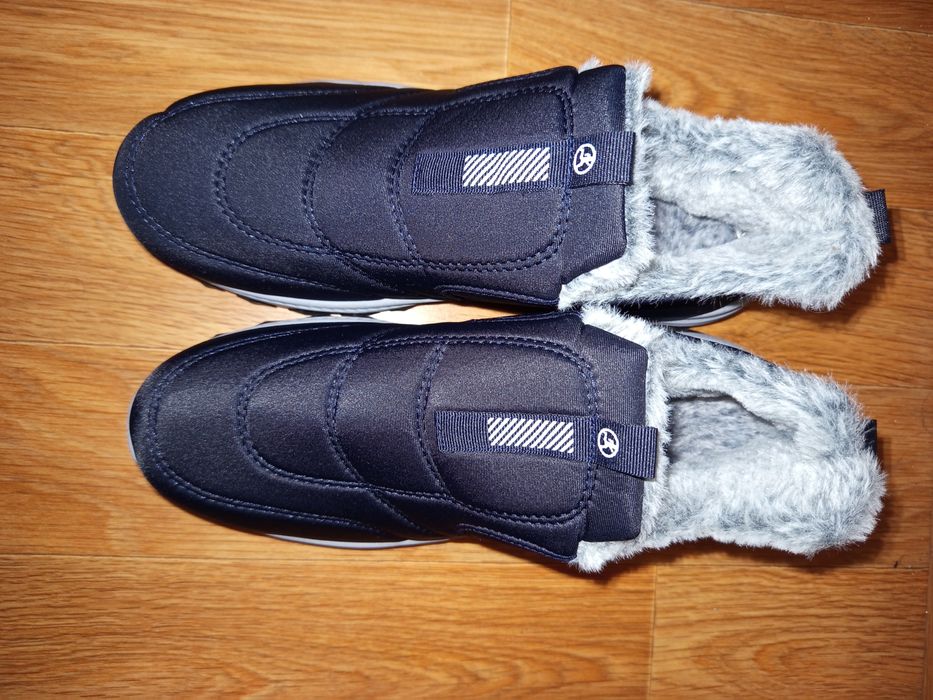 Продам новые  мужские зимние  ботинки , 28 см