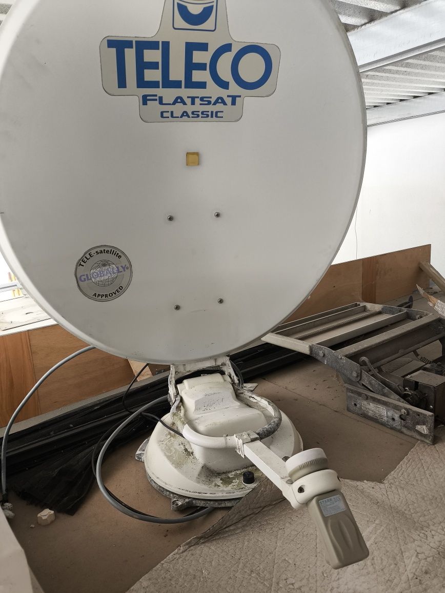 Antena parabólica teleco(autocaravana)