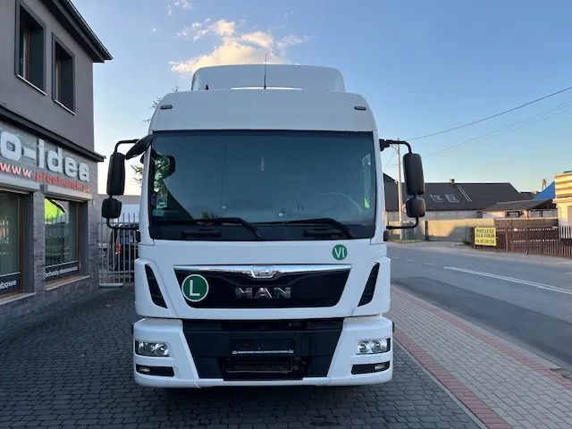 MAN 12-220  MAN 12-220  Klima -Rama 7.50m