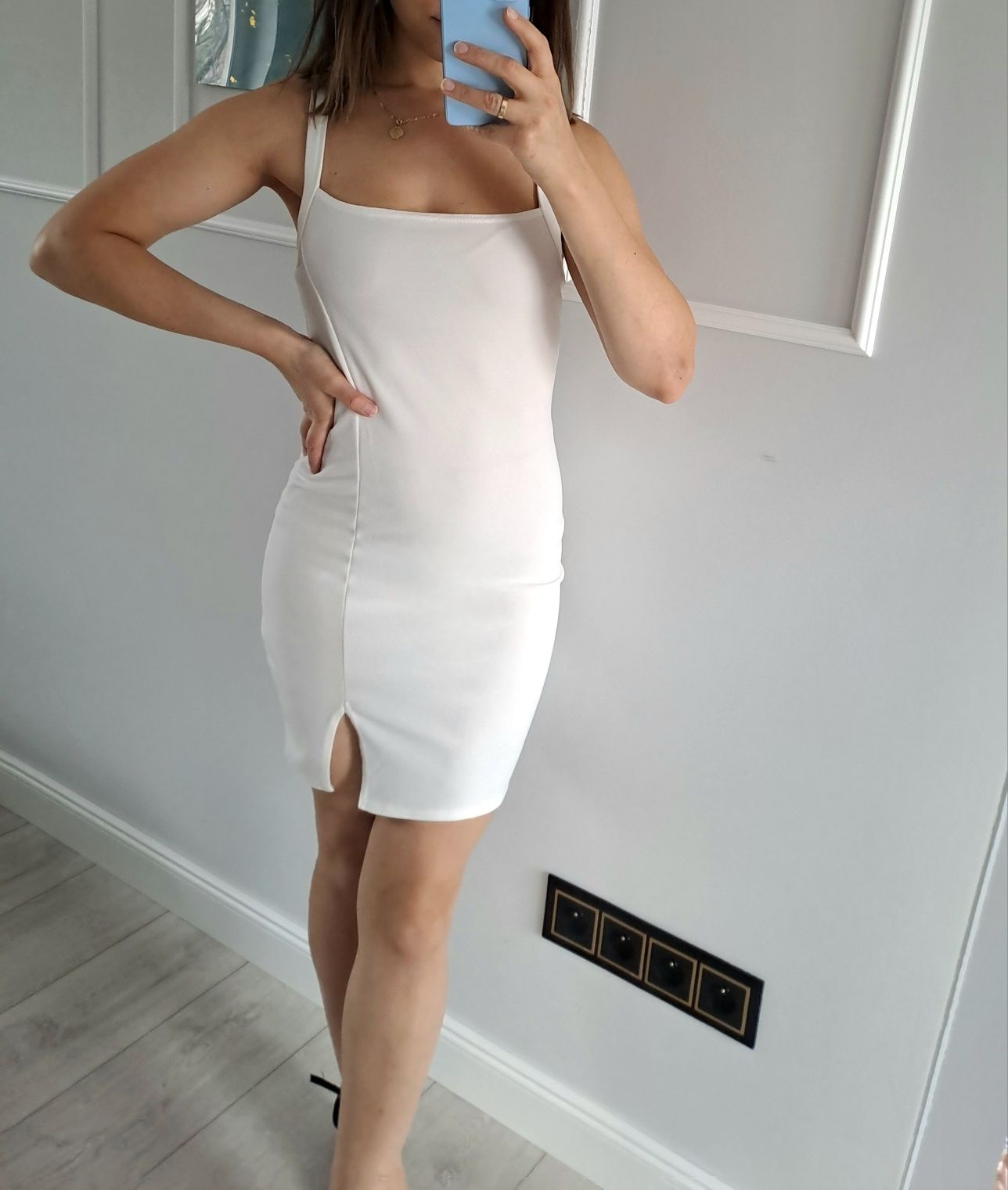 Biała sukienka dopasowana bodycon 34/36