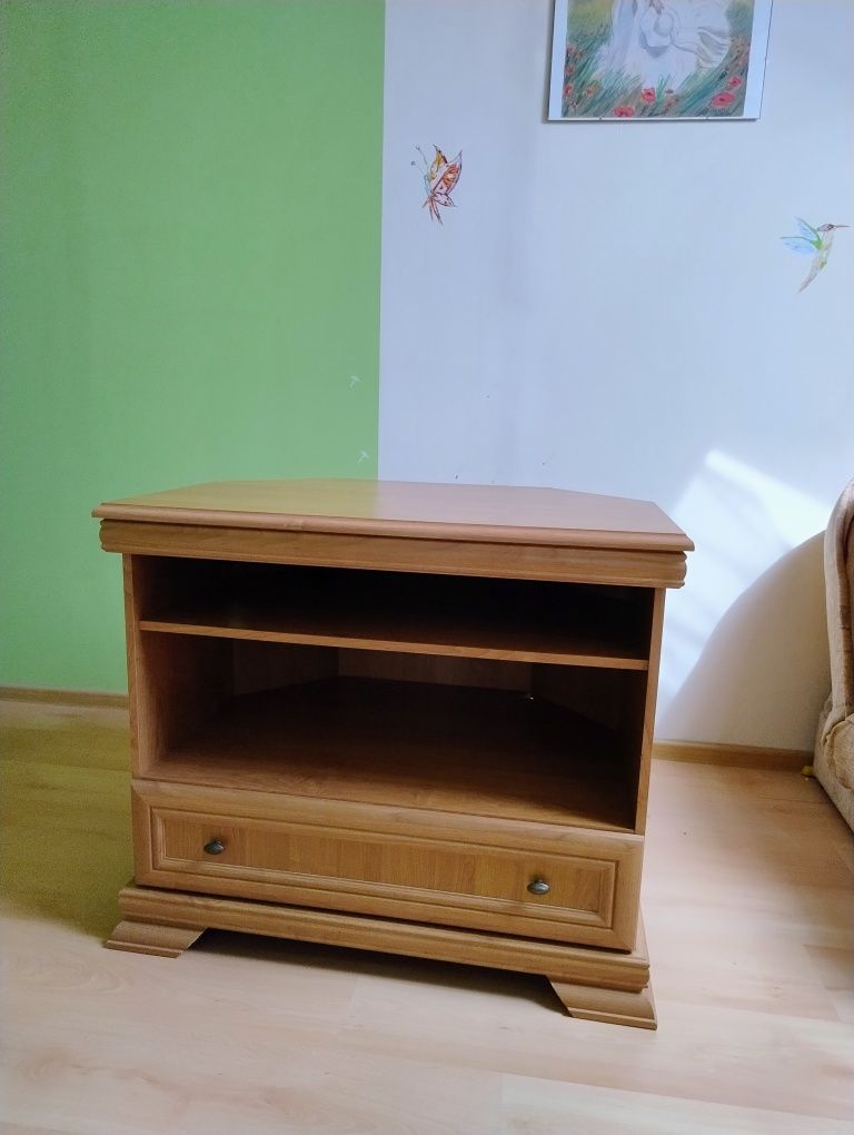 Stolik pod sprzęt RTV