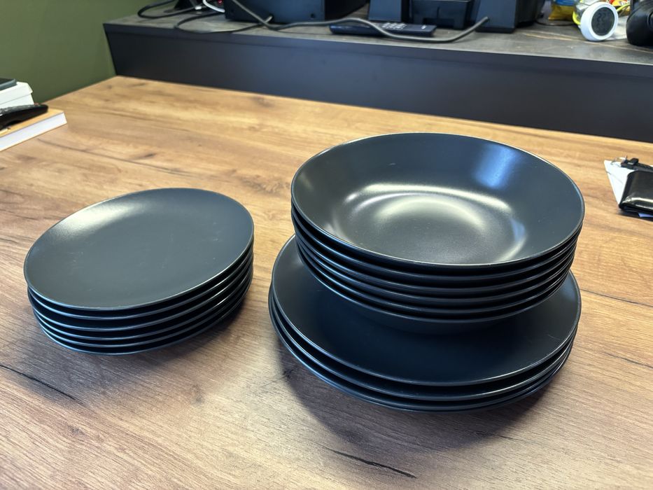 Zestaw obiadowy ikea  ciemnoszary  kamionka