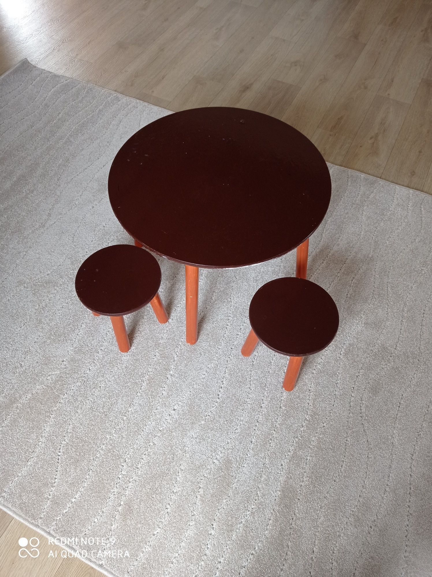 Дитячий столик з двома стільчиками