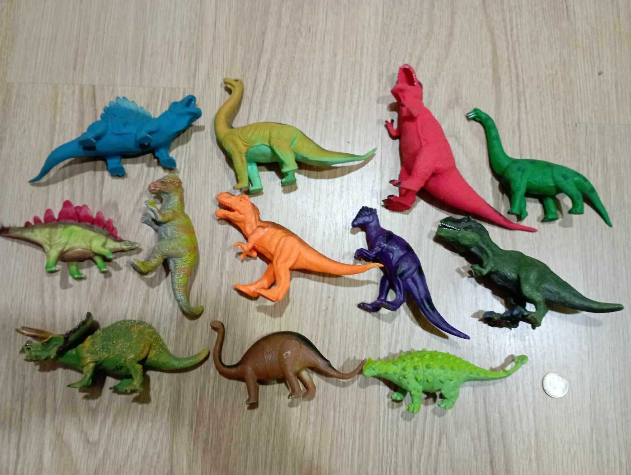 Conjunto Dinossauros - cerca de 70 figuras - 4 fotos