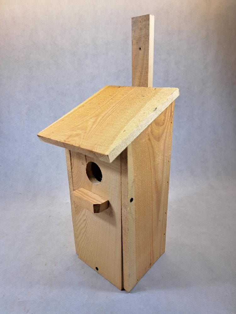Budka dla ptaków drewniana  zwyczajna z podestem 26x20x55 cm